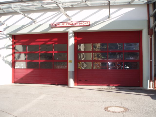 feuerwehrhalepfons.jpg